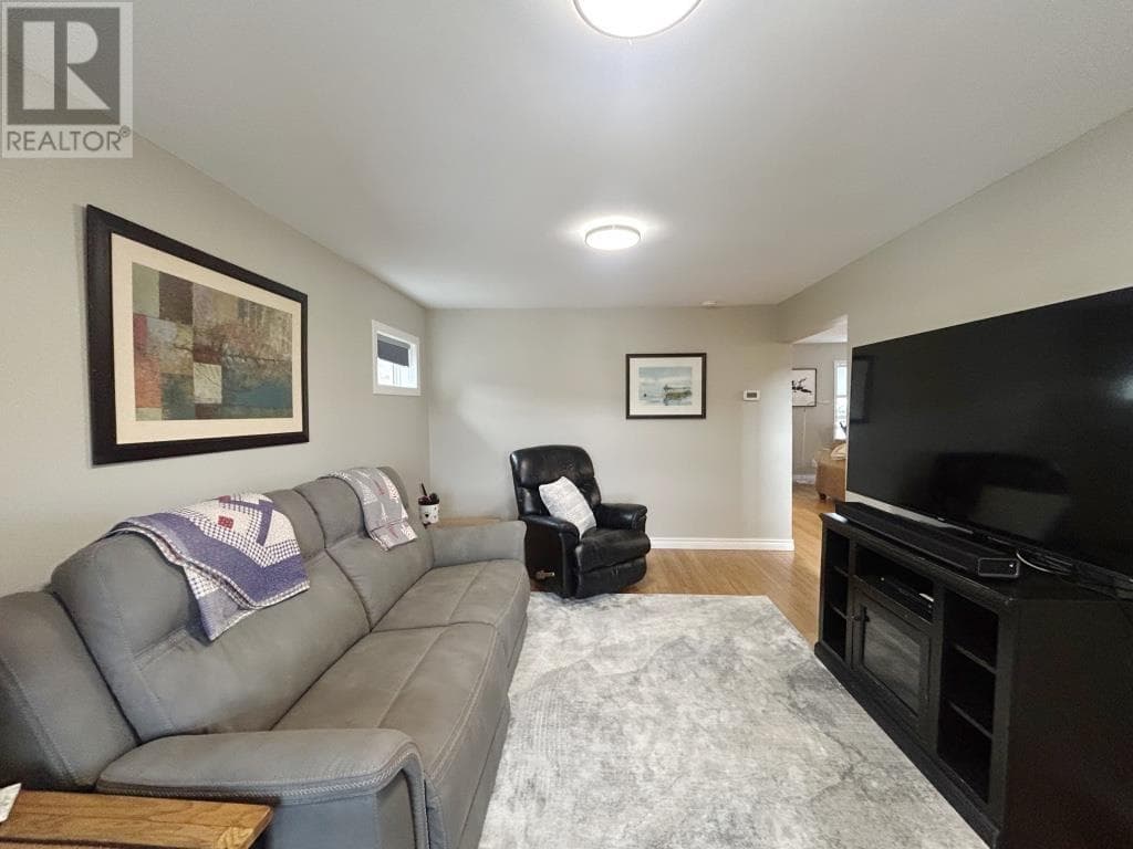 Single Family at , Fort Frances, Ontario - Photo 10 - RE/MAX Garden City Realty
