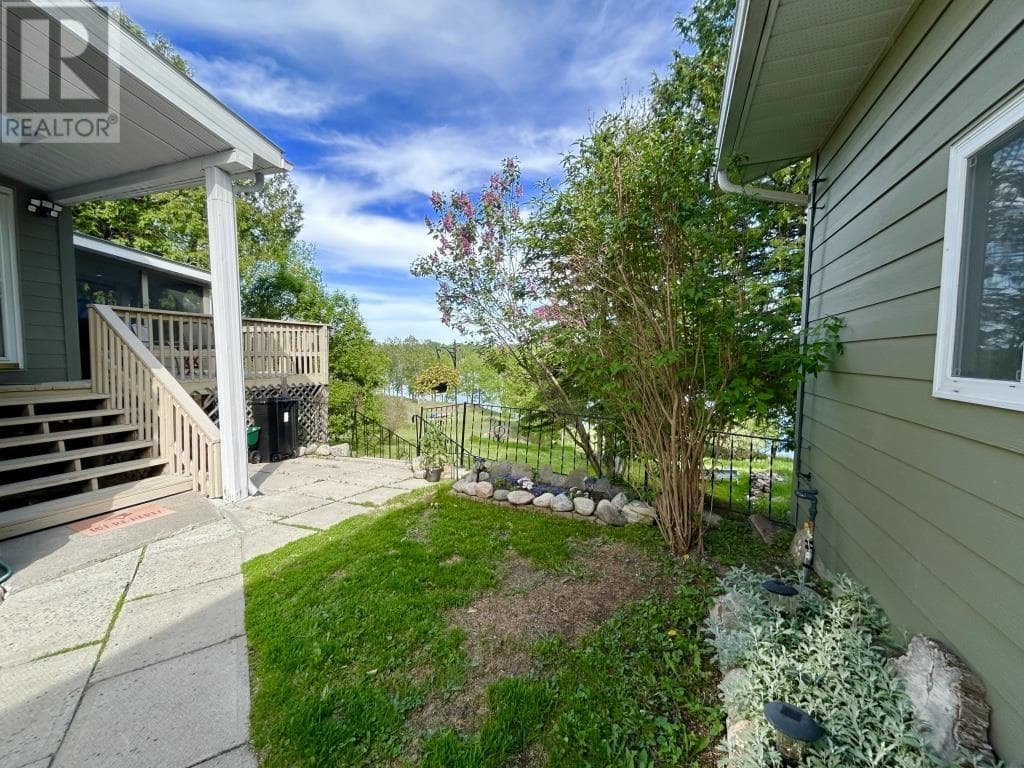 Single Family at , Fort Frances, Ontario - Photo 7 - RE/MAX Garden City Realty