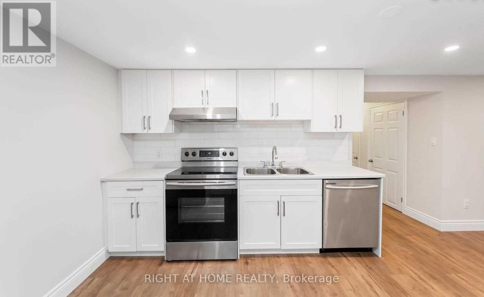 Single Family at 459 Nipigon Street, Oshawa (McLaughlin), Ontario - Photo 2 - RE/MAX Garden City Realty