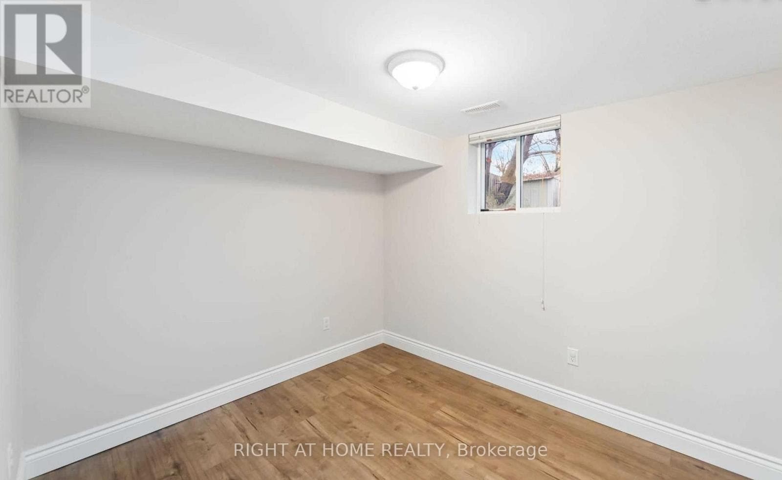 Single Family at 459 Nipigon Street, Oshawa (McLaughlin), Ontario - Photo 6 - RE/MAX Garden City Realty