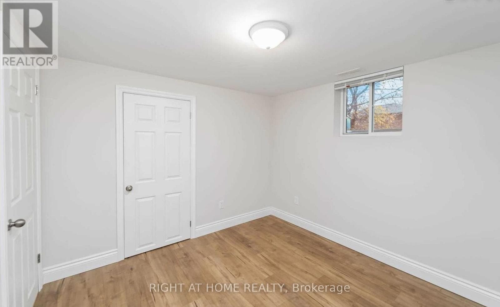 Single Family at 459 Nipigon Street, Oshawa (McLaughlin), Ontario - Photo 8 - RE/MAX Garden City Realty