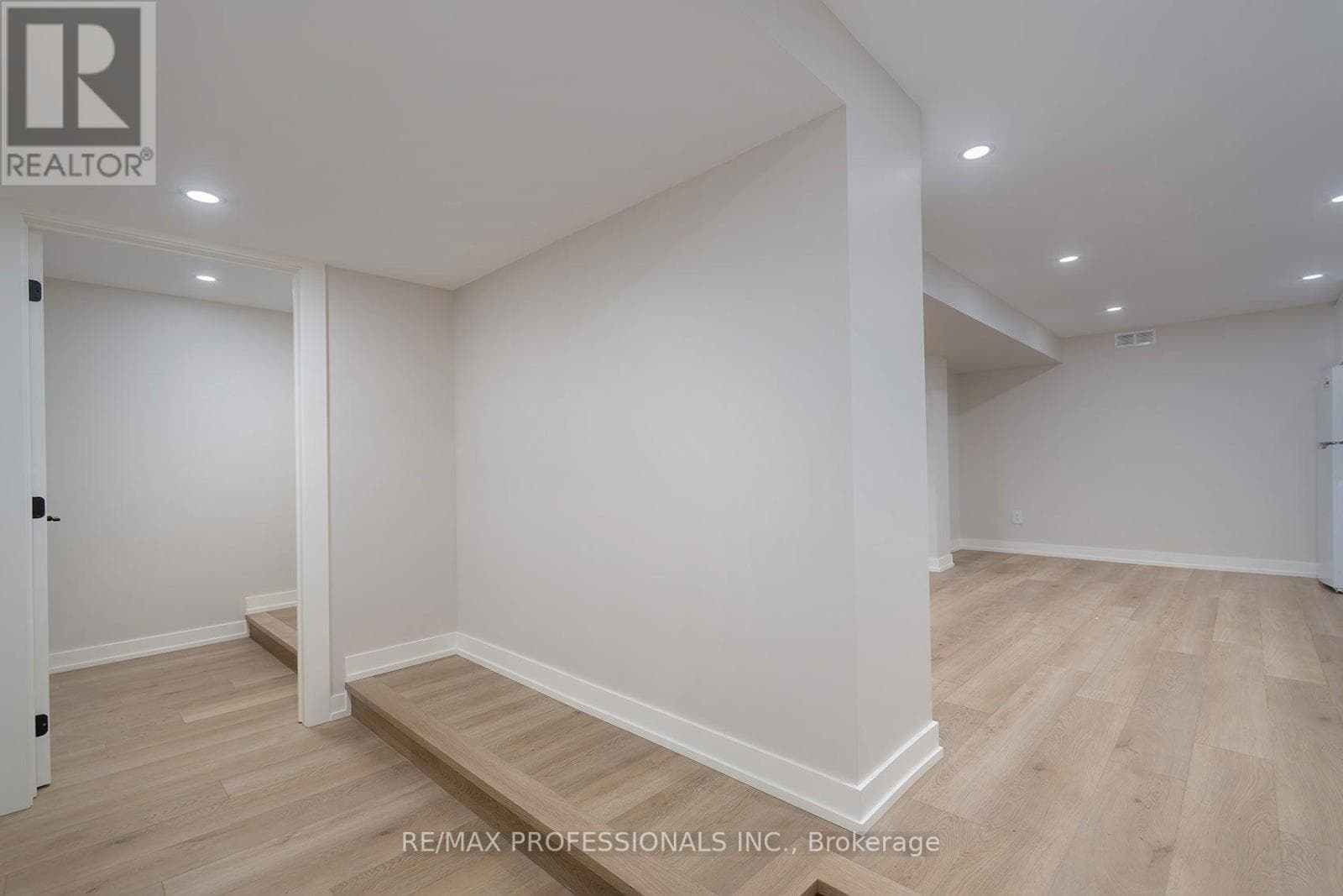 Single Family at 57 Enfield Avenue, Toronto (Long Branch), Ontario - Photo 10 - RE/MAX Garden City Realty