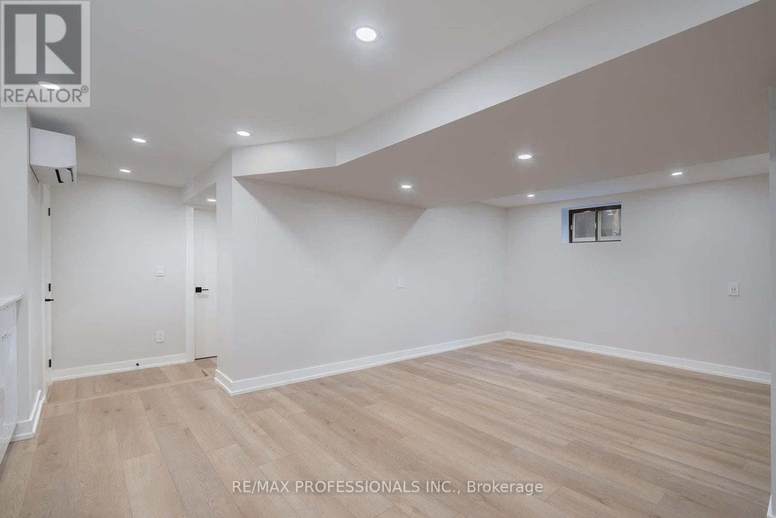 Single Family at 57 Enfield Avenue, Toronto (Long Branch), Ontario - Photo 6 - RE/MAX Garden City Realty
