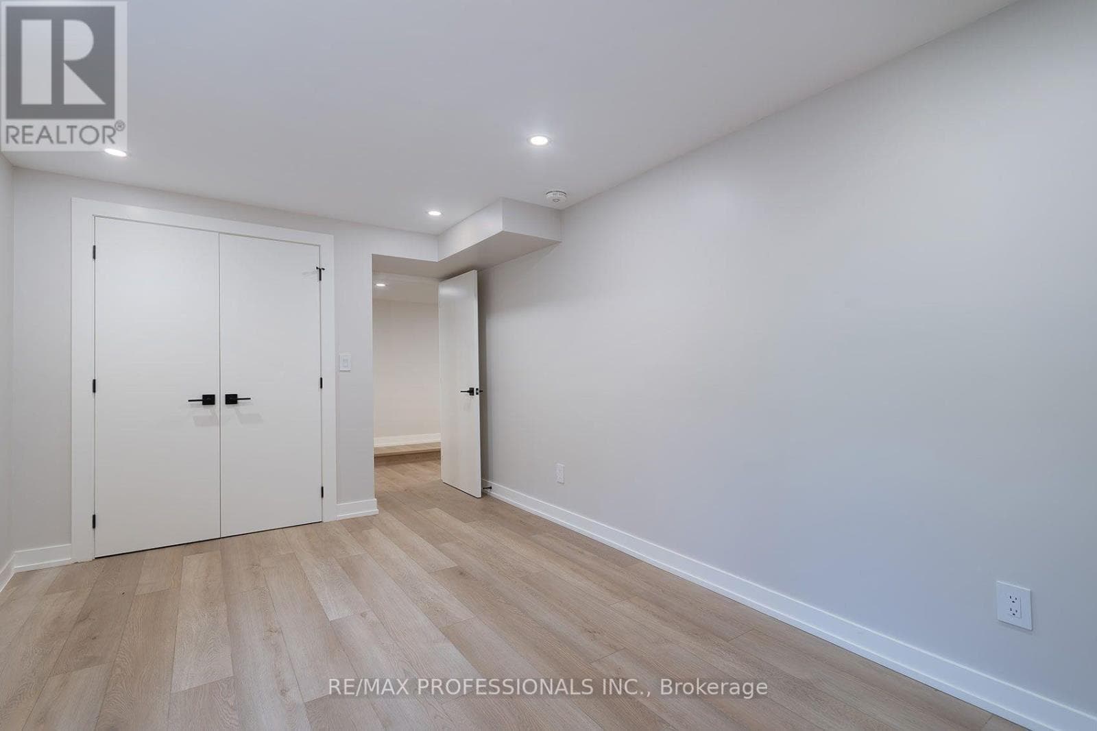 Single Family at 57 Enfield Avenue, Toronto (Long Branch), Ontario - Photo 9 - RE/MAX Garden City Realty
