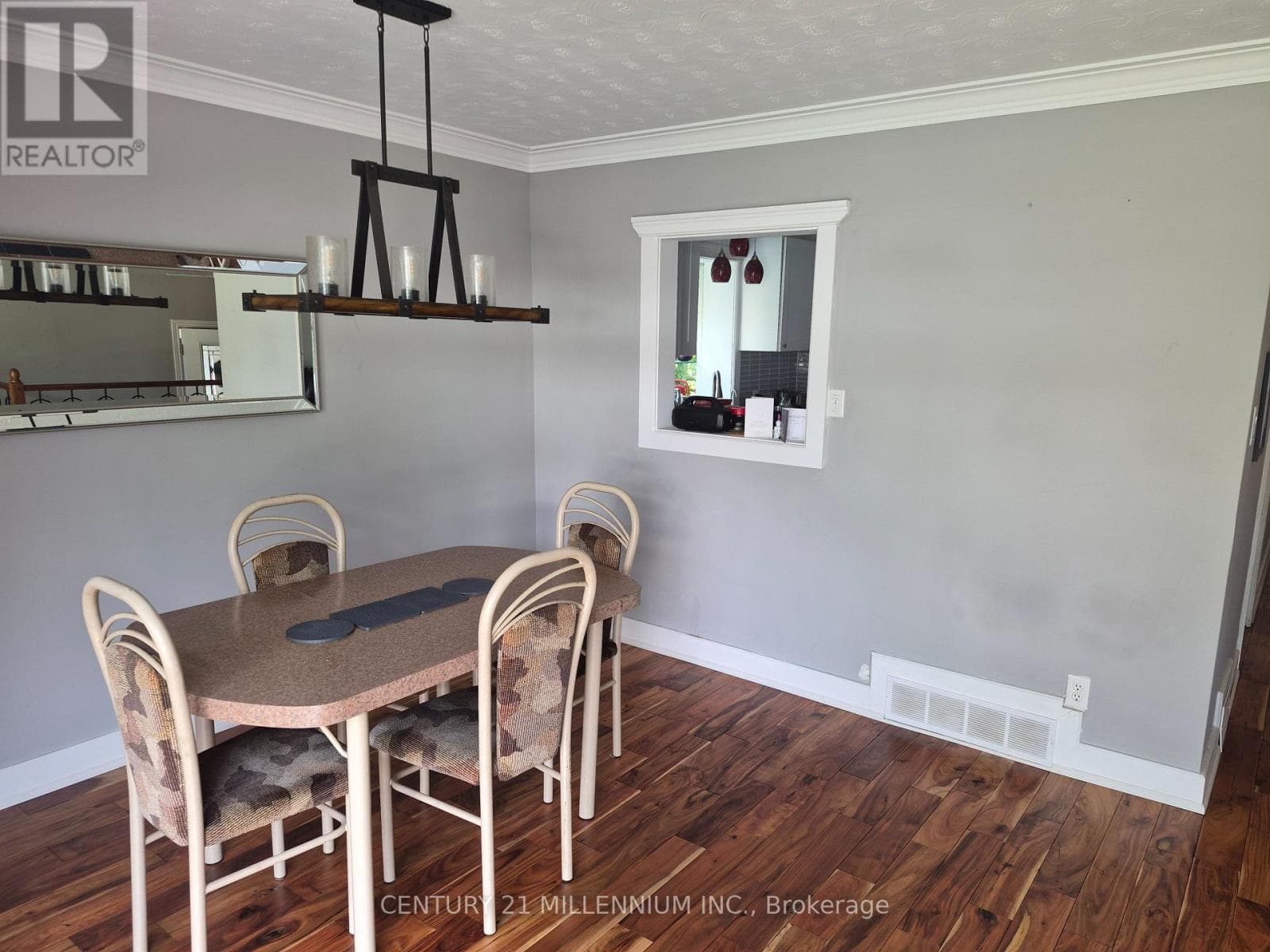 Single Family at 40 Meadowland Drive, Brampton (Brampton East), Ontario - Photo 9 - RE/MAX Garden City Realty