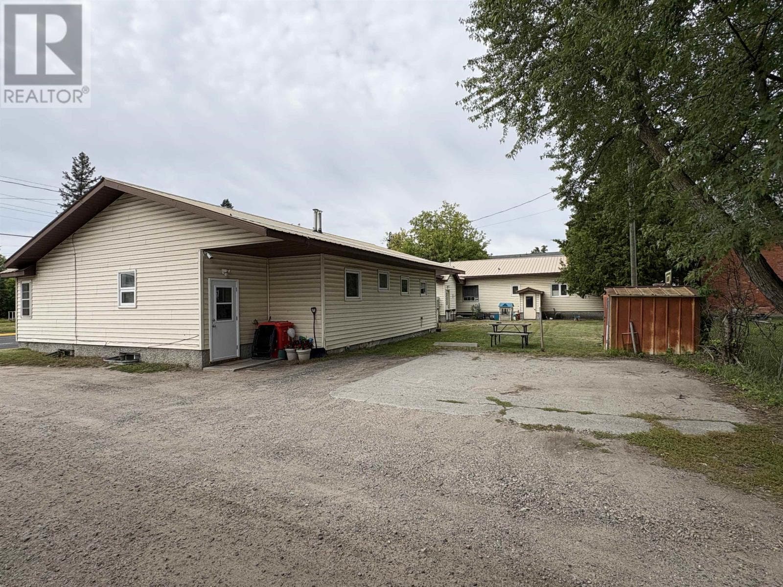 Multi-family at , Fort Frances, Ontario - Photo 4 - RE/MAX Garden City Realty