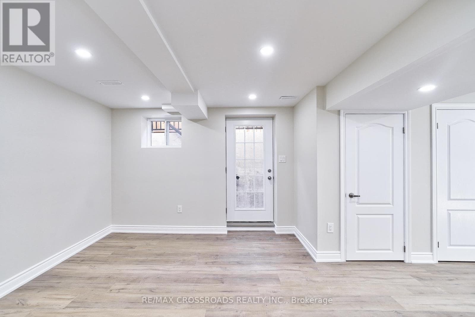 Single Family at Lower- 67 Medland Avenue, Whitby (Williamsburg), Ontario - Photo 7 - RE/MAX Garden City Realty