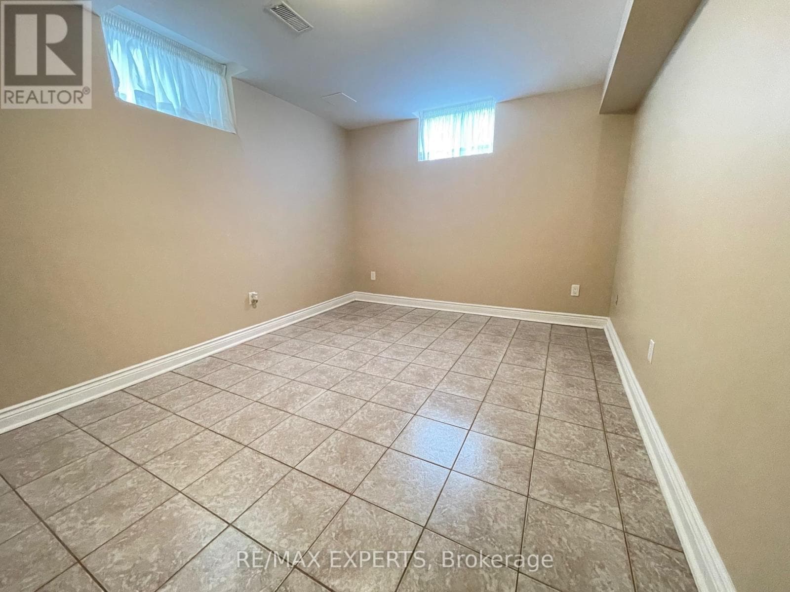 Single Family at BSMT- 176 Kingsview Drive, Vaughan (Vellore Village), Ontario - Photo 6 - RE/MAX Garden City Realty