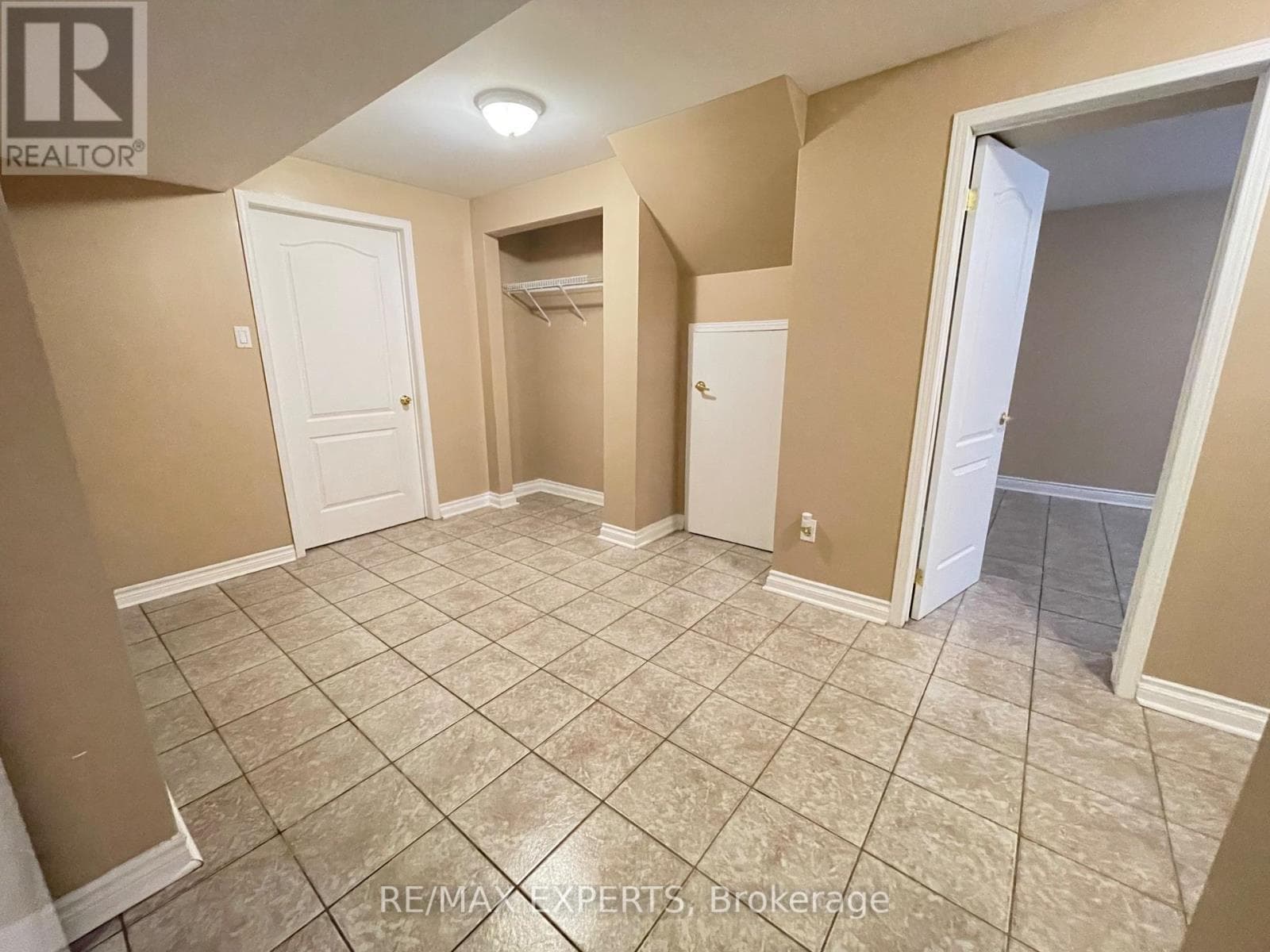 Single Family at BSMT- 176 Kingsview Drive, Vaughan (Vellore Village), Ontario - Photo 7 - RE/MAX Garden City Realty