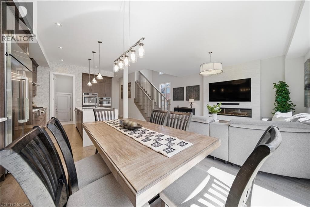 Single Family at 37 RIESLING Street, Grimsby, Ontario - Photo 10 - RE/MAX Garden City Realty