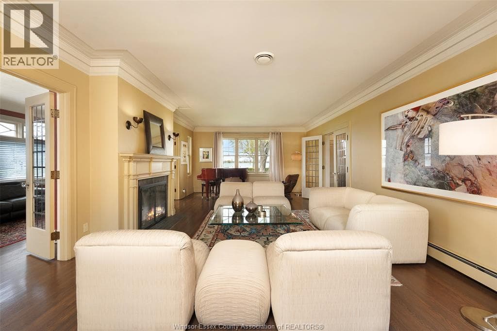 Single Family at 7505 Riverside Drive, Windsor, Ontario - Photo 6 - RE/MAX Garden City Realty