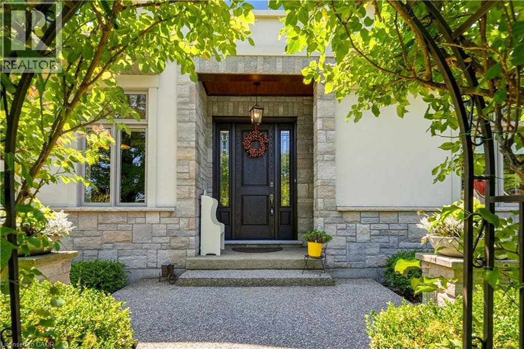 Single Family at 411 NASSAU Street, Niagara-on-the-Lake, Ontario - Photo 5 - RE/MAX Garden City Realty