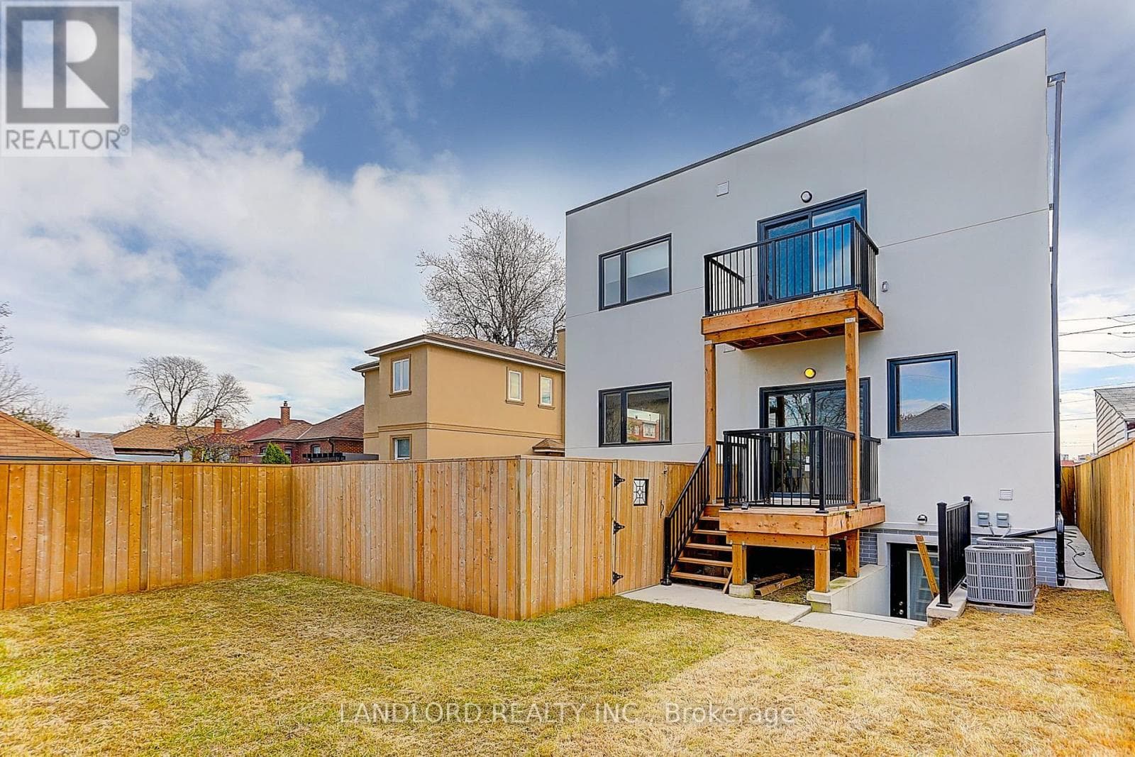 Single Family at Lowr Rr- 2004 Lawrence Avenue, Toronto (Weston), Ontario - Photo 7 - RE/MAX Garden City Realty