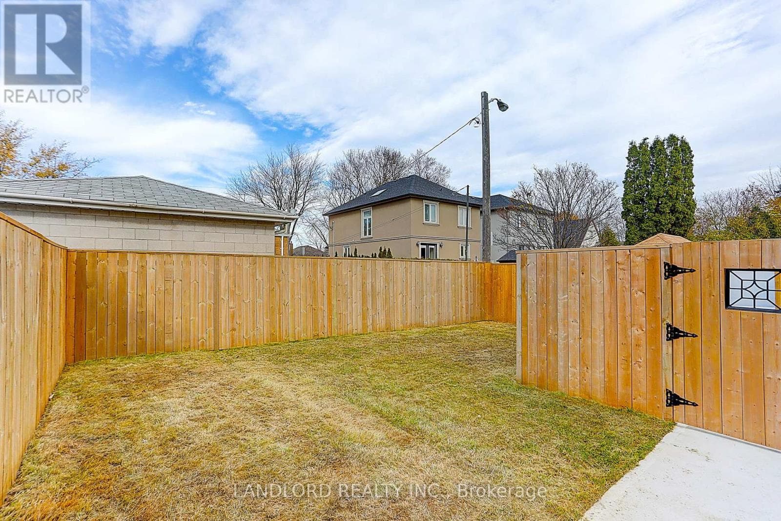 Single Family at Lowr Rr- 2004 Lawrence Avenue, Toronto (Weston), Ontario - Photo 8 - RE/MAX Garden City Realty