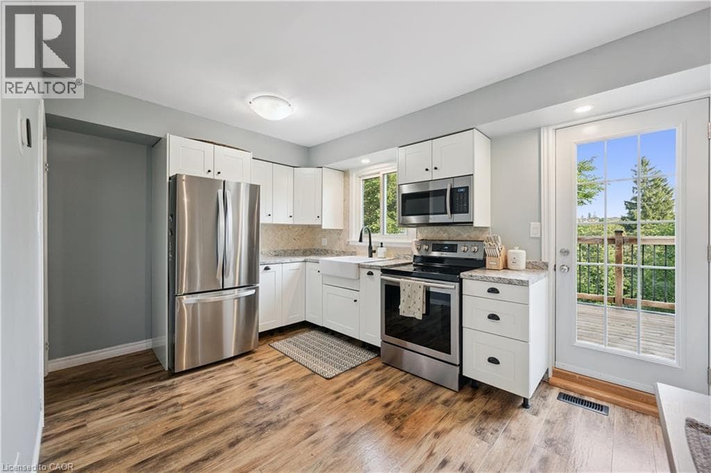 Single Family at 35 MILL CREEK Road, Cambridge, Ontario - Photo 6 - RE/MAX Garden City Realty