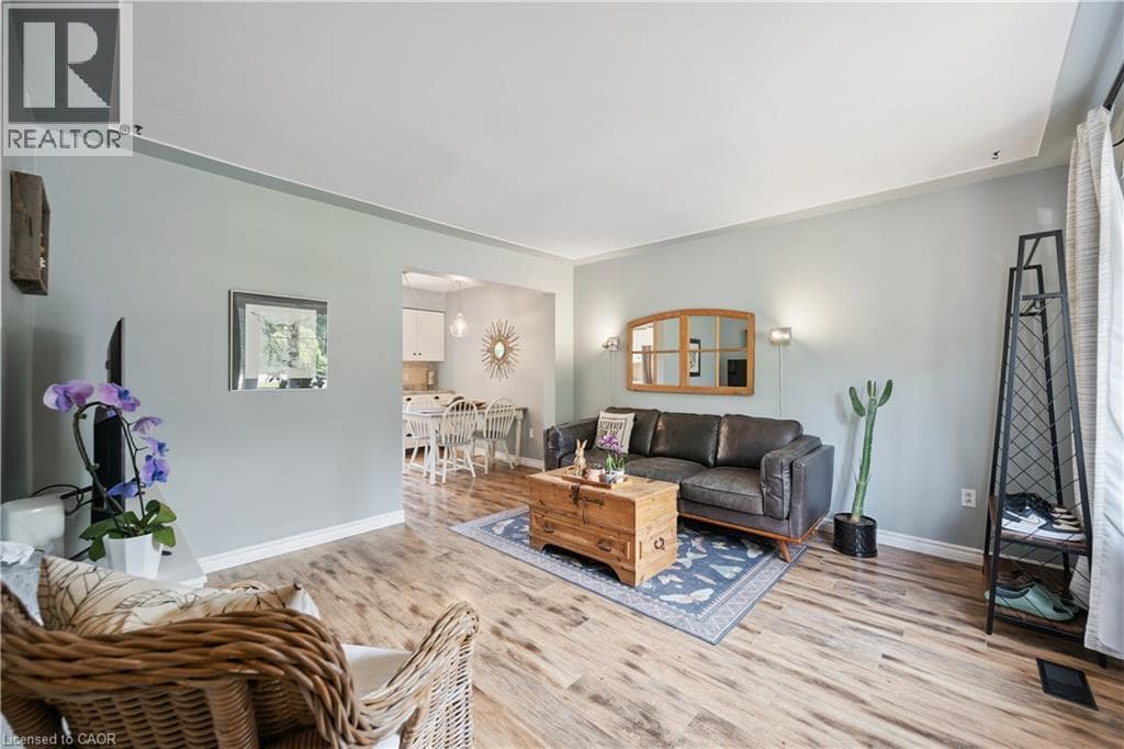 Single Family at 35 MILL CREEK Road, Cambridge, Ontario - Photo 4 - RE/MAX Garden City Realty