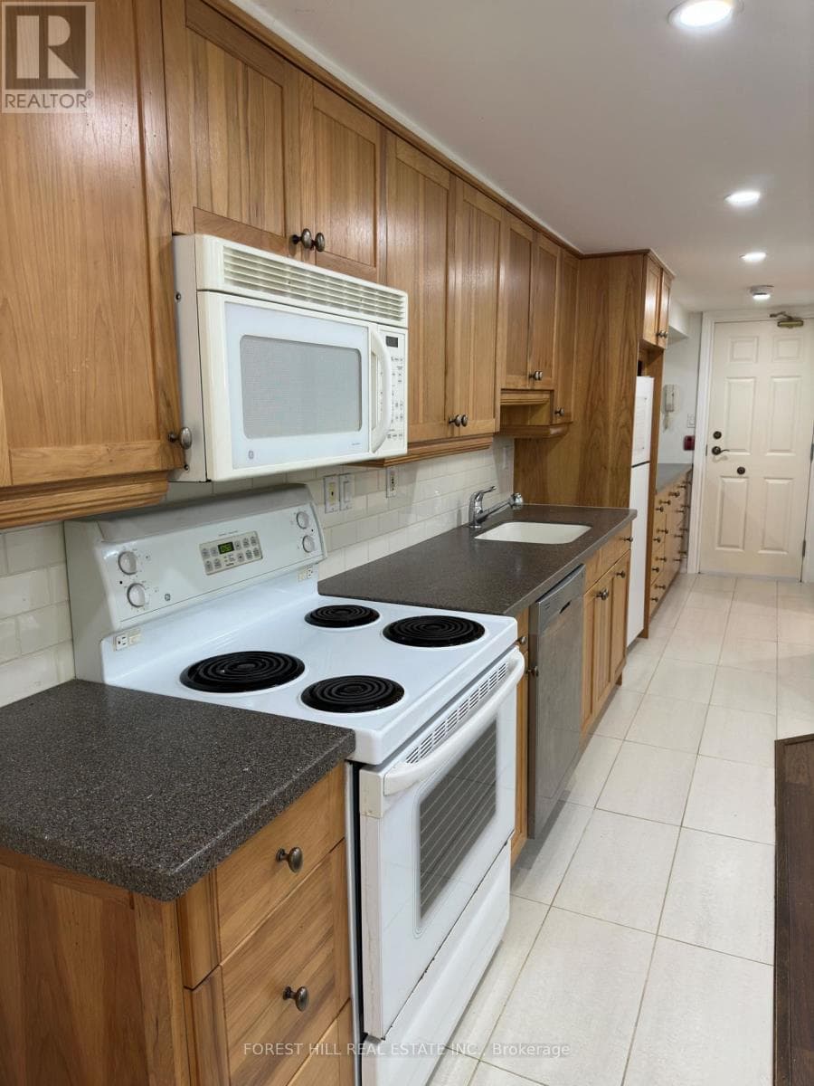 Single Family at B1- 105 Balmoral Avenue, Toronto (Yonge-St. Clair), Ontario - Photo 3 - RE/MAX Garden City Realty