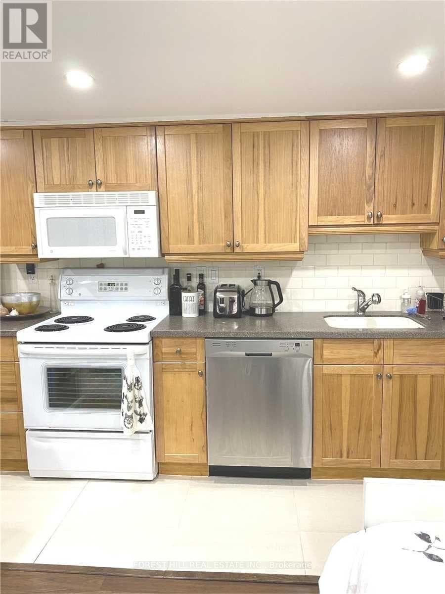 Single Family at B1- 105 Balmoral Avenue, Toronto (Yonge-St. Clair), Ontario - Photo 4 - RE/MAX Garden City Realty