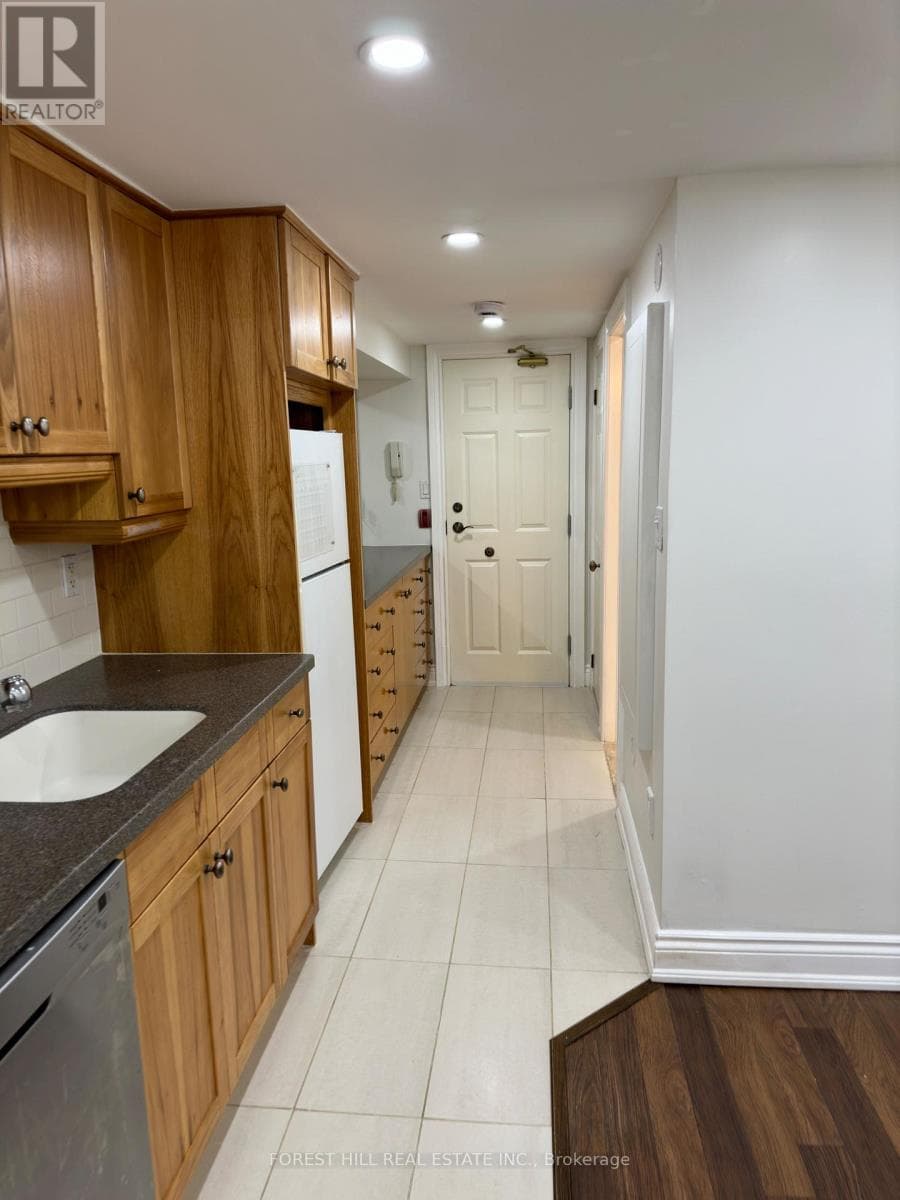 Single Family at B1- 105 Balmoral Avenue, Toronto (Yonge-St. Clair), Ontario - Photo 6 - RE/MAX Garden City Realty