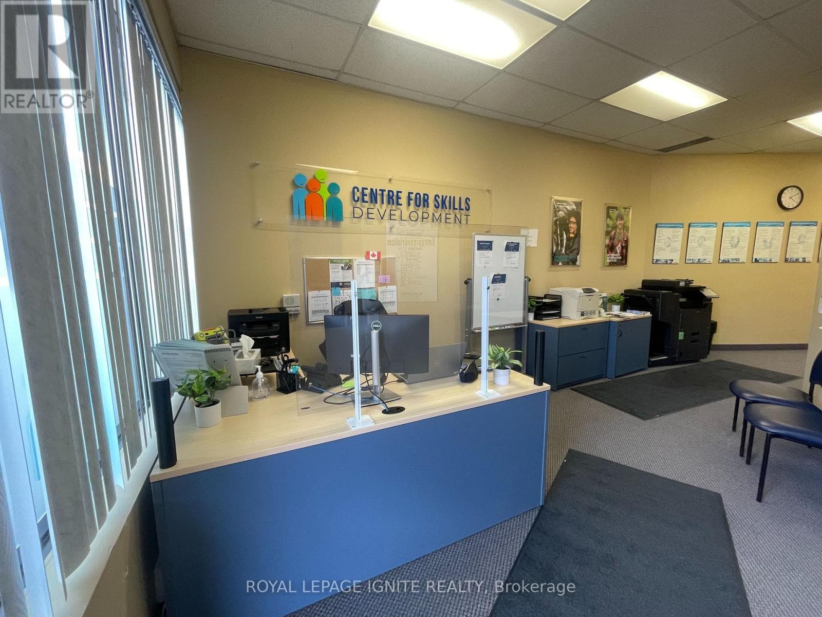 Retail at 10 & 11- 1395 Abbeywood Drive, Oakville (GA Glen Abbey), Ontario - Photo 2 - RE/MAX Garden City Realty