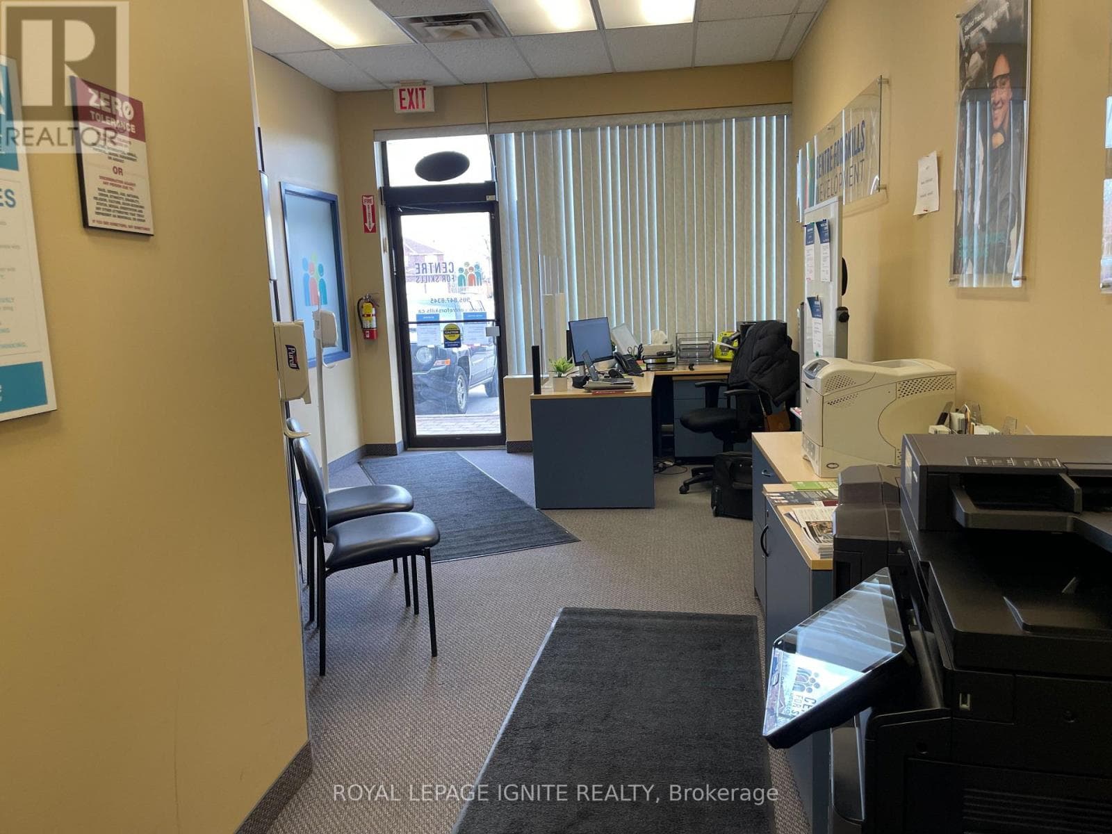 Retail at 10 & 11- 1395 Abbeywood Drive, Oakville (GA Glen Abbey), Ontario - Photo 5 - RE/MAX Garden City Realty