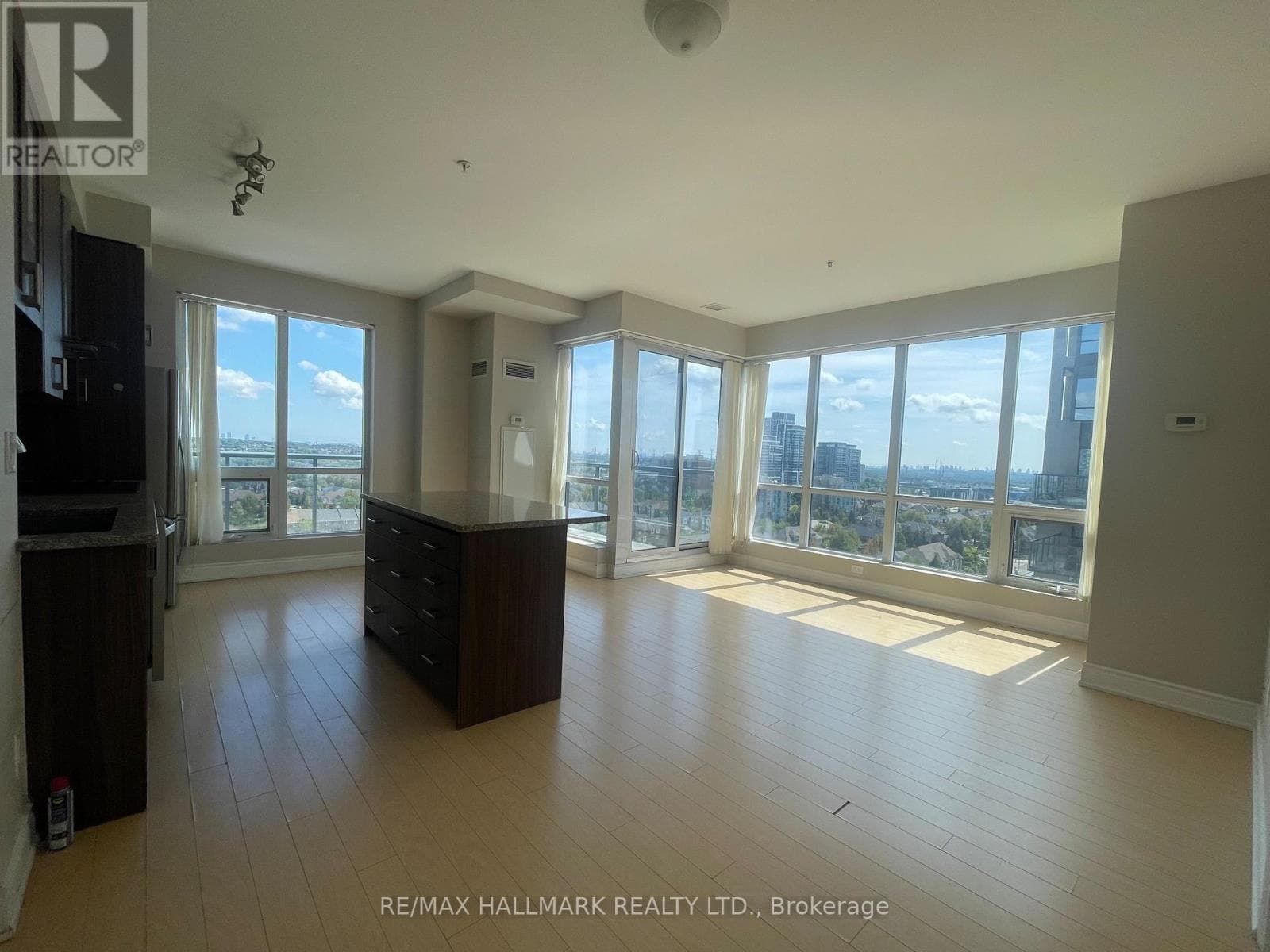 #1608- 9090 Yonge Street