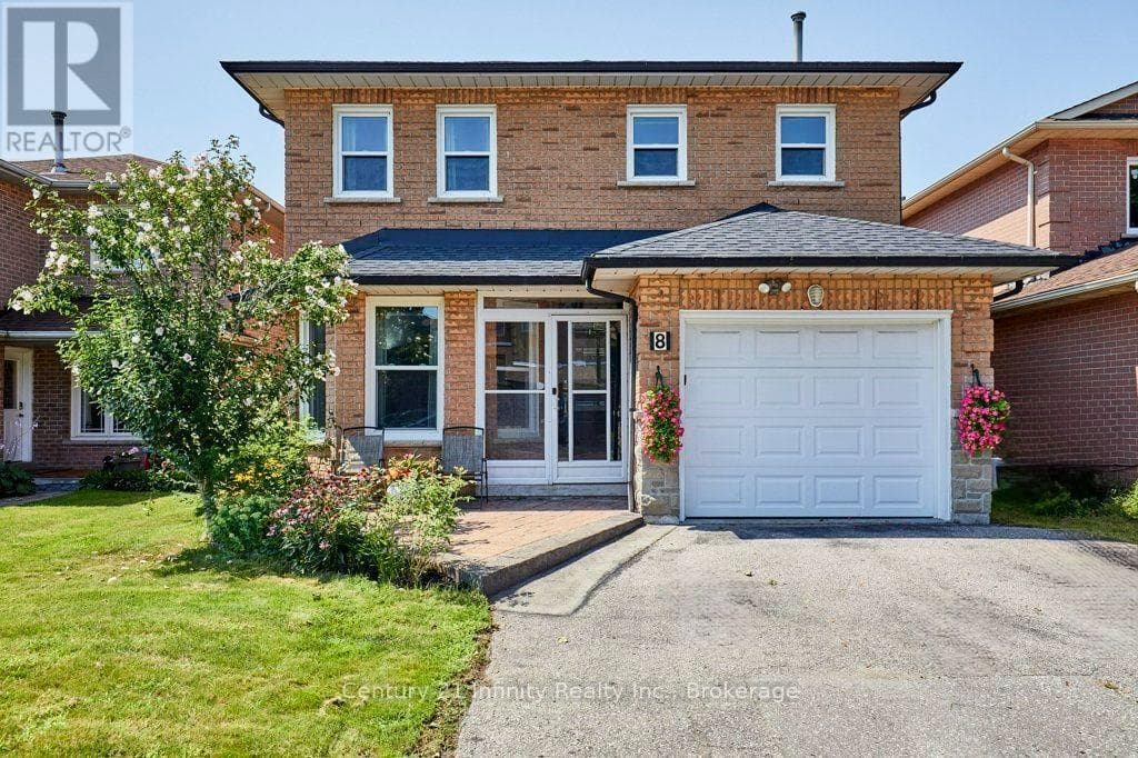 8 Murkar Crescent