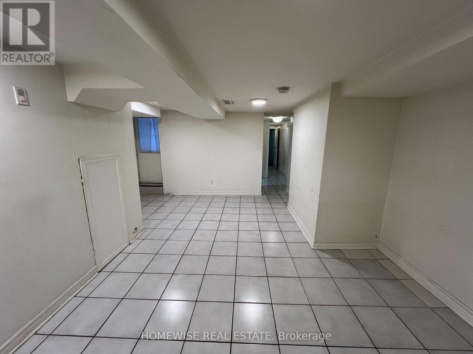 Single Family at Lower- 261 Ossington Avenue, Toronto (Trinity-Bellwoods), Ontario - Photo 3 - RE/MAX Garden City Realty