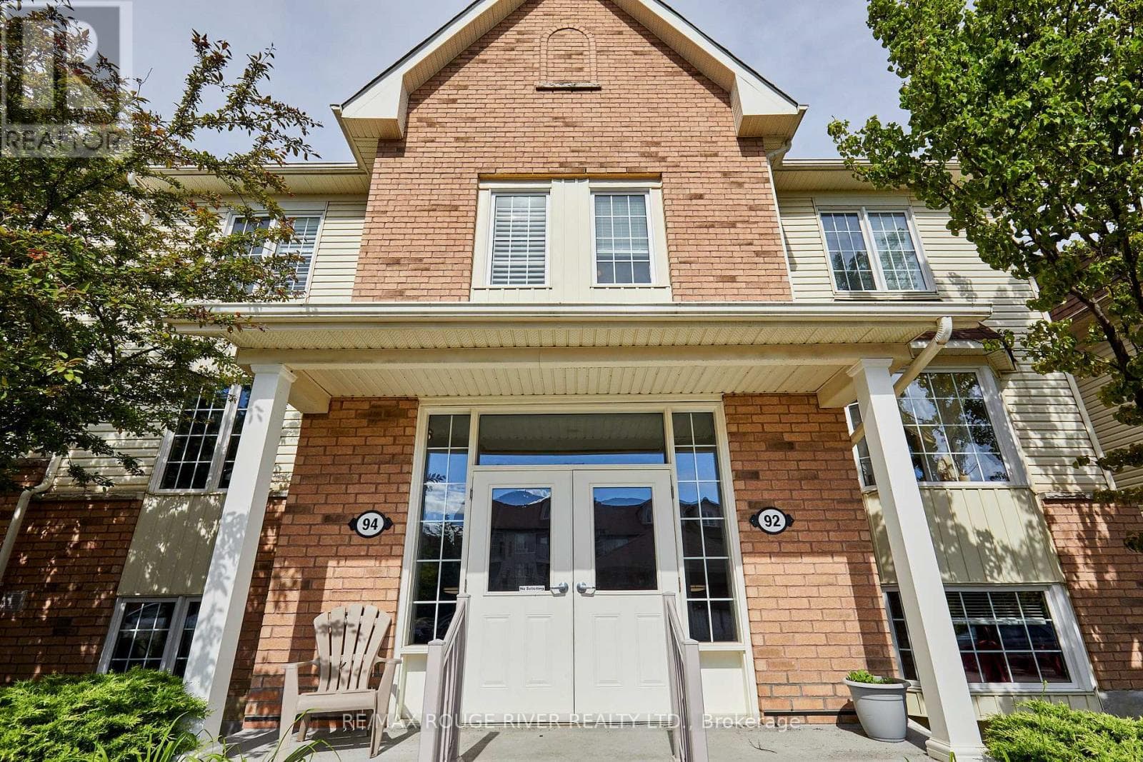 Single Family at 3- 92 Petra Way, Whitby (Pringle Creek), Ontario - Photo 2 - RE/MAX Garden City Realty