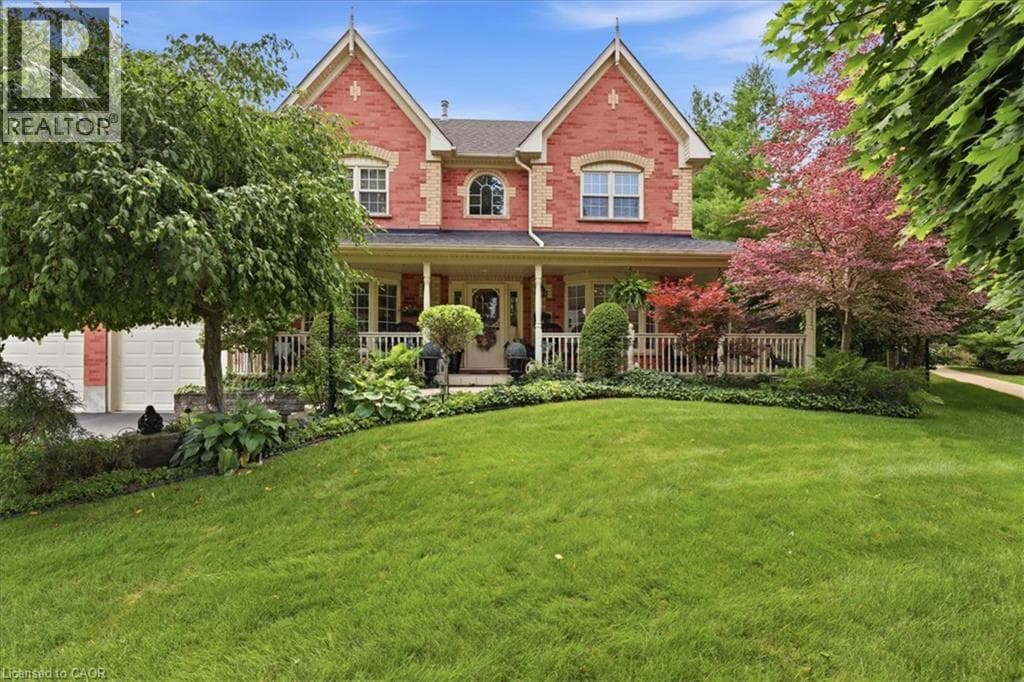 Single Family at 39 EVERWOOD Run, Kitchener, Ontario - Photo 4 - RE/MAX Garden City Realty