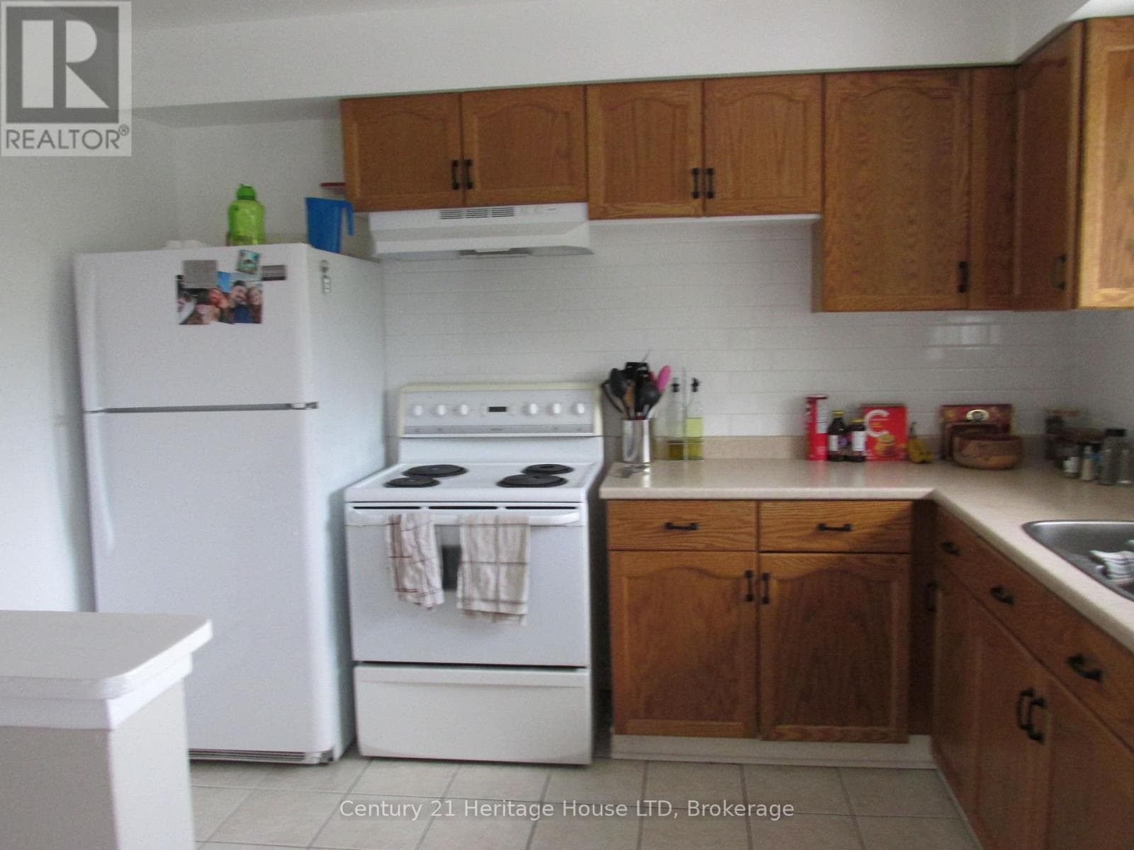 Multi-family at 4- 377 Glenridge Avenue, St. Catharines (Glendale/Glenridge), Ontario - Photo 8 - RE/MAX Garden City Realty