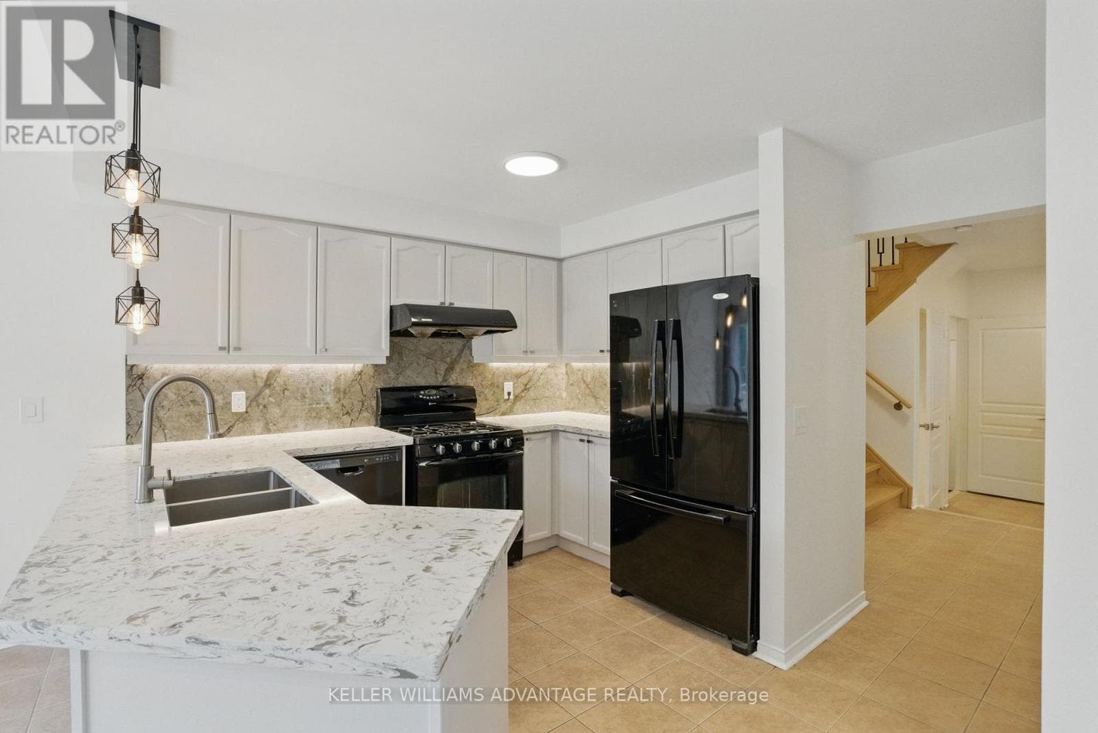 Single Family at 23 Kressman Court, Whitby (Williamsburg), Ontario - Photo 7 - RE/MAX Garden City Realty