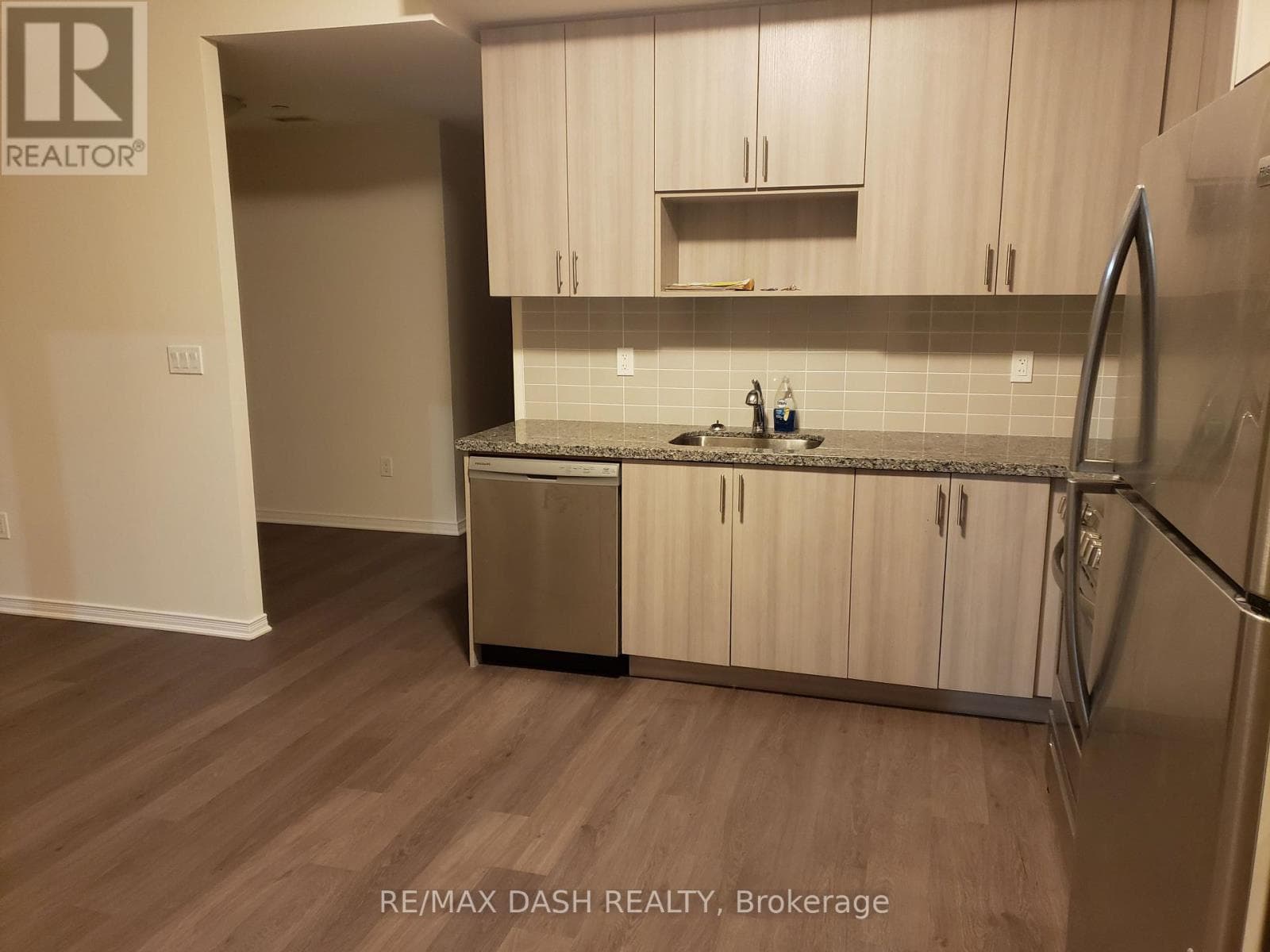 Single Family at 107- 1100 Briar Hill Avenue, Toronto (Briar Hill-Belgravia), Ontario - Photo 5 - RE/MAX Garden City Realty