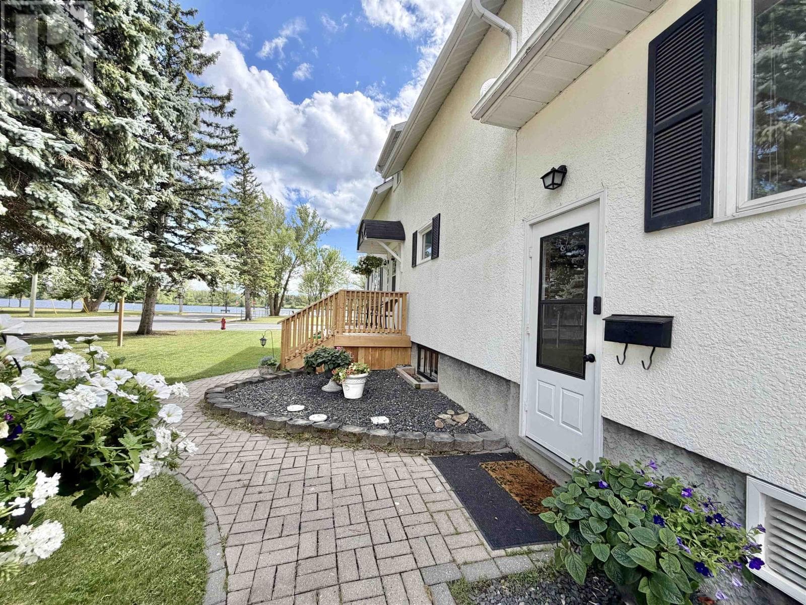 Single Family at , Fort Frances, Ontario - Photo 2 - RE/MAX Garden City Realty