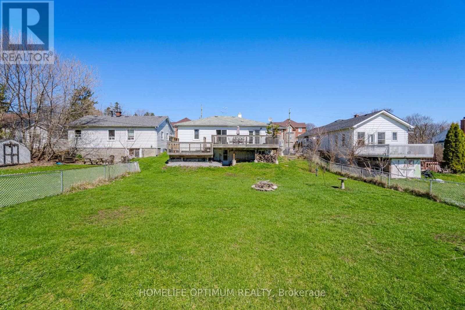 Single Family at 128 Eagle Street, Newmarket (Central Newmarket), Ontario - Photo 2 - RE/MAX Garden City Realty