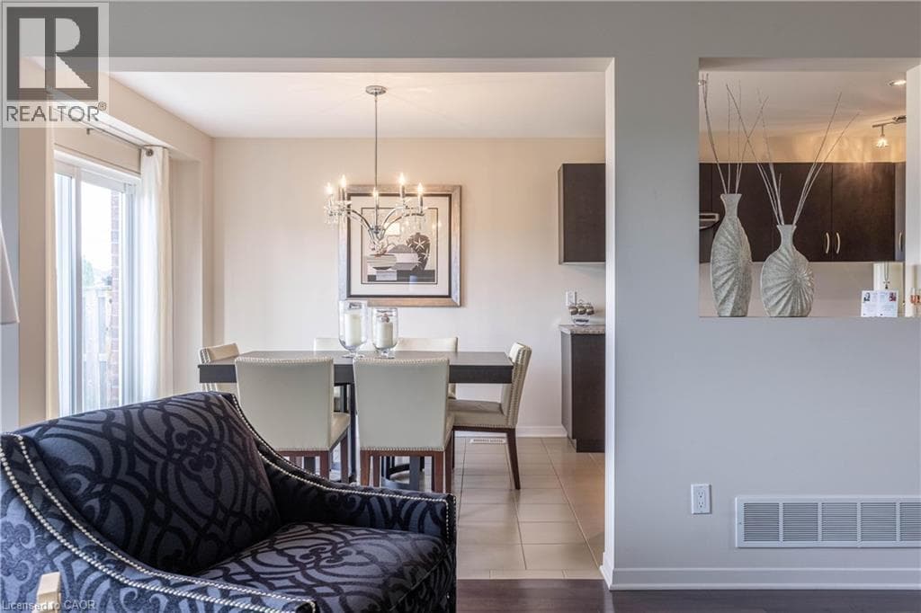 Single Family at 8625 UPPER CANADA Drive, Niagara Falls, Ontario - Photo 7 - RE/MAX Garden City Realty