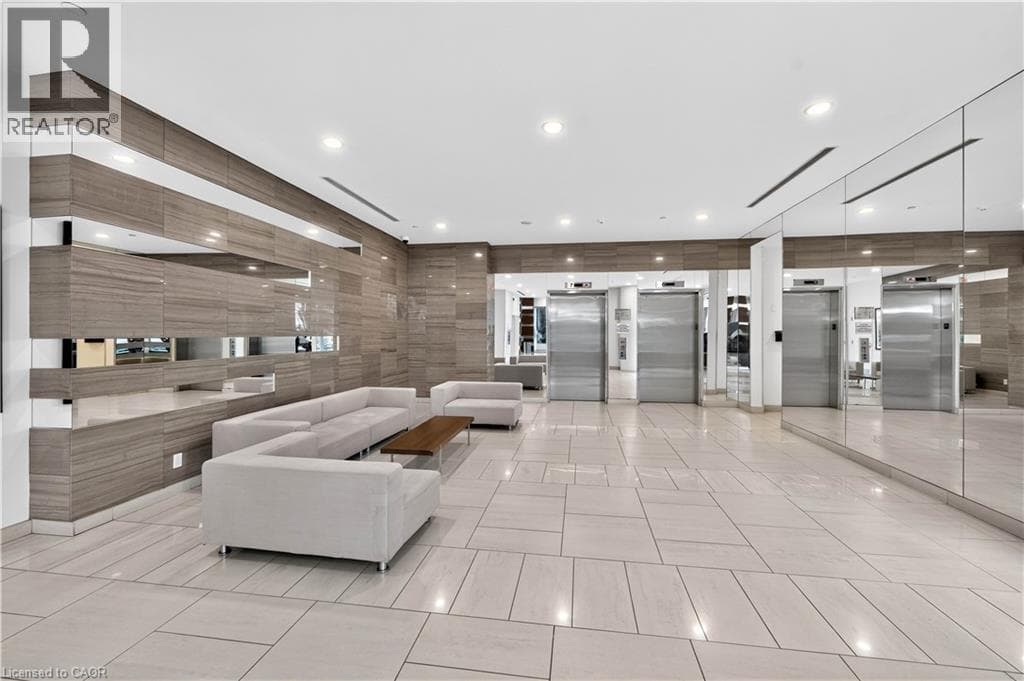 Single Family at 1202- 112 GEORGE Street, Toronto, Ontario - Photo 4 - RE/MAX Garden City Realty