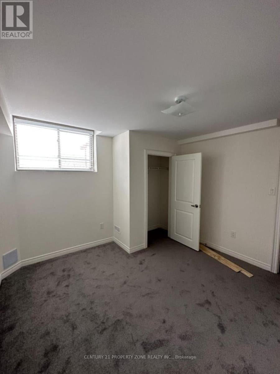 Single Family at 2 Queenpost Drive, Brampton (Credit Valley), Ontario - Photo 8 - RE/MAX Garden City Realty
