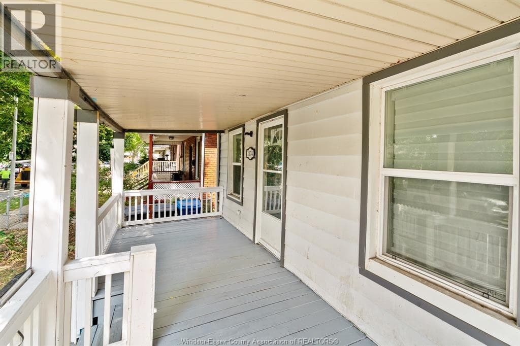 Single Family at 1074 HICKORY Road, Windsor, Ontario - Photo 3 - RE/MAX Garden City Realty