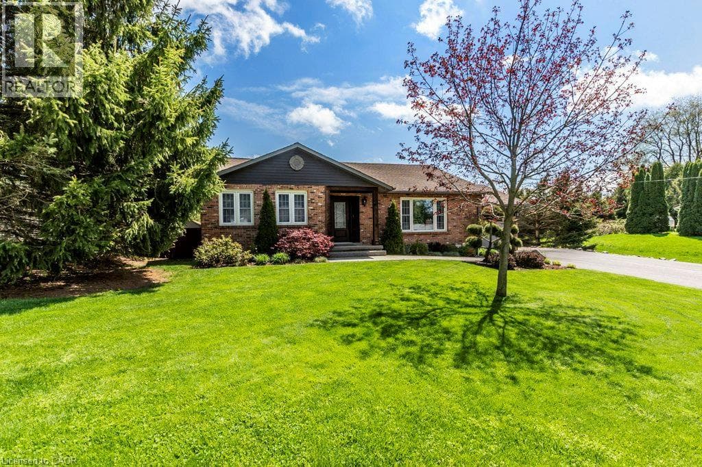 Single Family at 1191 SUNSET Drive, Pelham, Ontario - Photo 2 - RE/MAX Garden City Realty