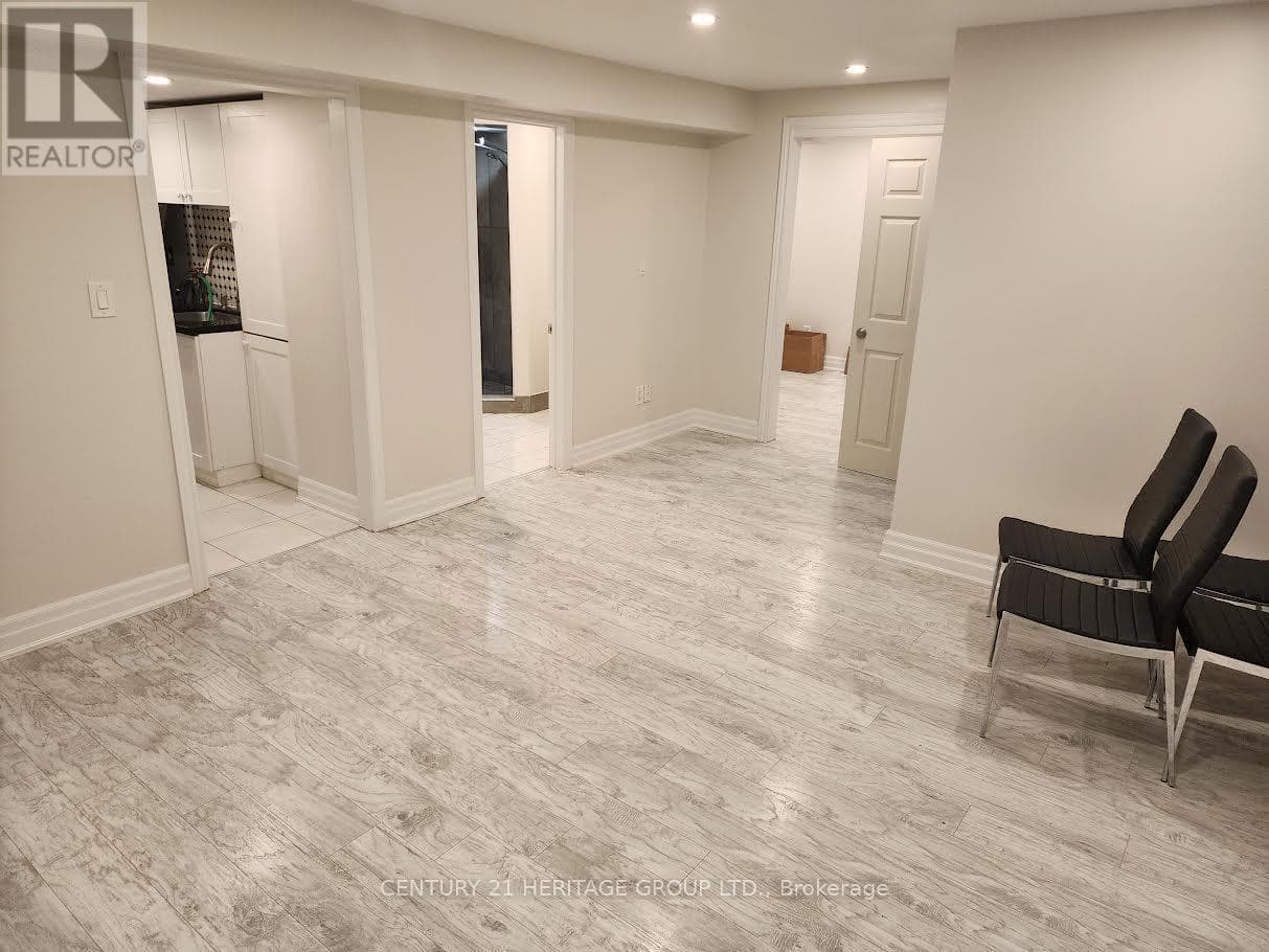 Single Family at Bsmt- 490 Cody Crescent, Newmarket (Central Newmarket), Ontario - Photo 3 - RE/MAX Garden City Realty