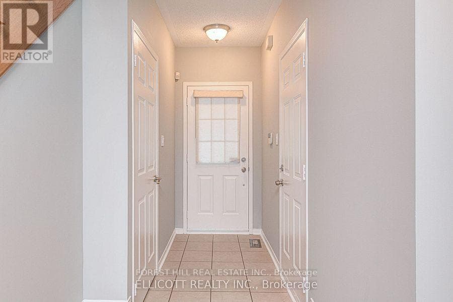 Single Family at 18 San Gabriele Place, Toronto (Humber Summit), Ontario - Photo 4 - RE/MAX Garden City Realty