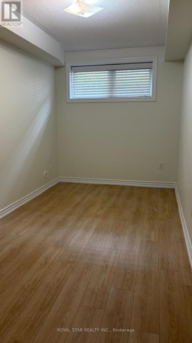 Single Family at 31- 200 Veterans Drive, Brampton (Northwest Brampton), Ontario - Photo 8 - RE/MAX Garden City Realty