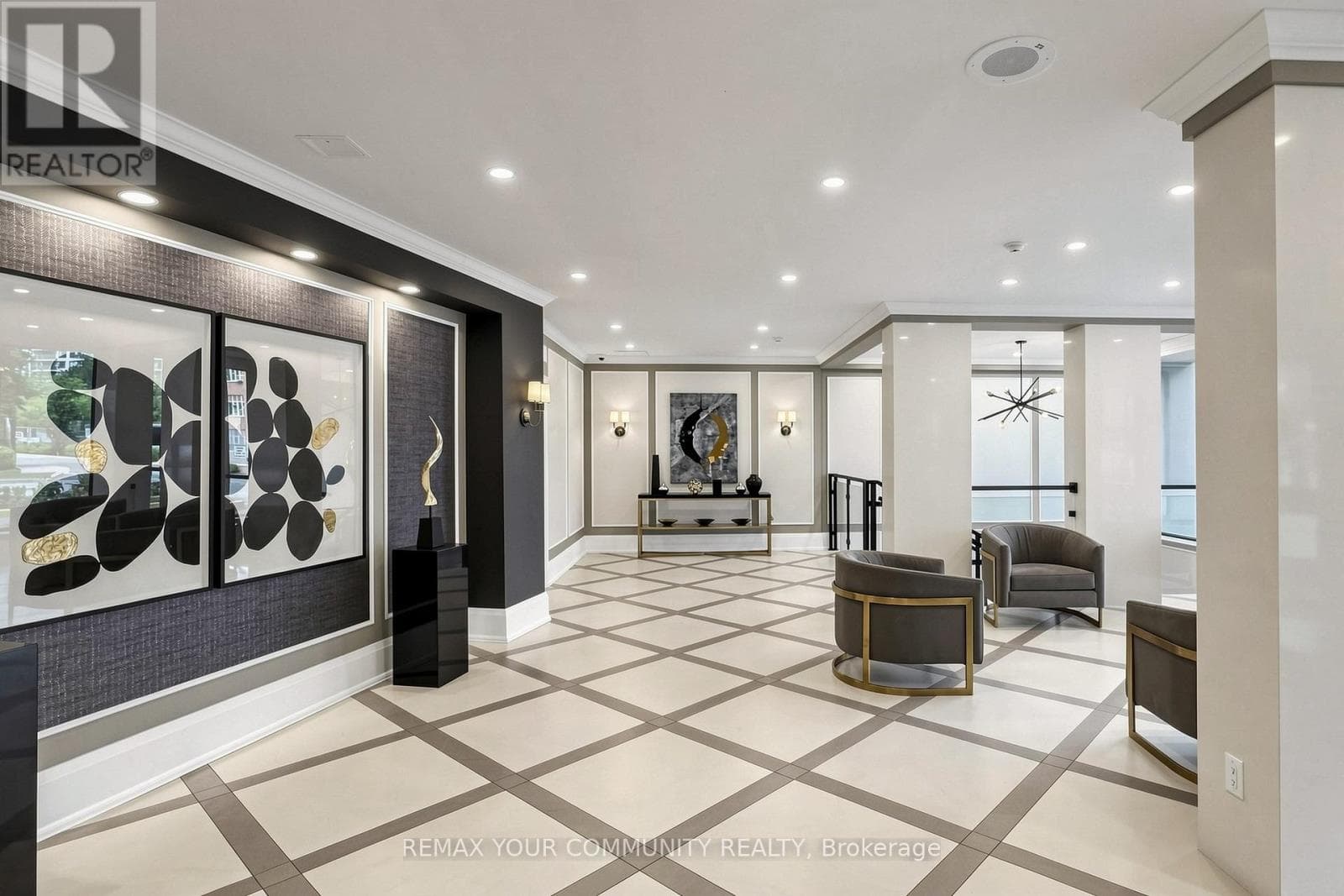 1609- 5444 Yonge Street