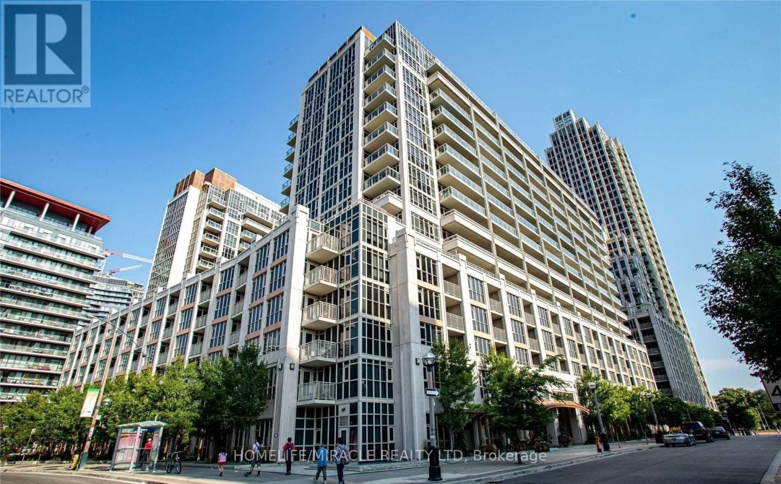 116- 35 Bastion Street