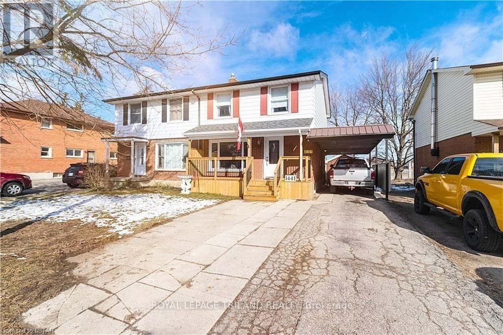 Single Family at 1441 PERTH Avenue, London East (East D), Ontario - Photo 2 - RE/MAX Garden City Realty