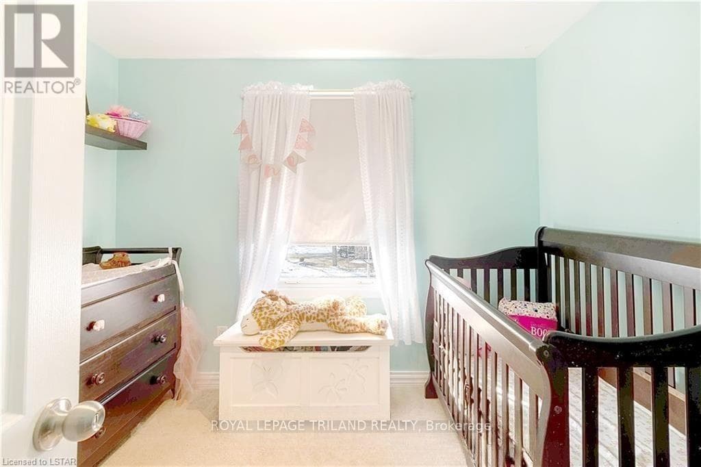 Single Family at 1441 PERTH Avenue, London East (East D), Ontario - Photo 9 - RE/MAX Garden City Realty