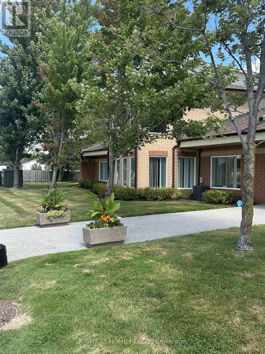 Single Family at 106- 247 King Street, New Tecumseth (Alliston), Ontario - Photo 4 - RE/MAX Garden City Realty