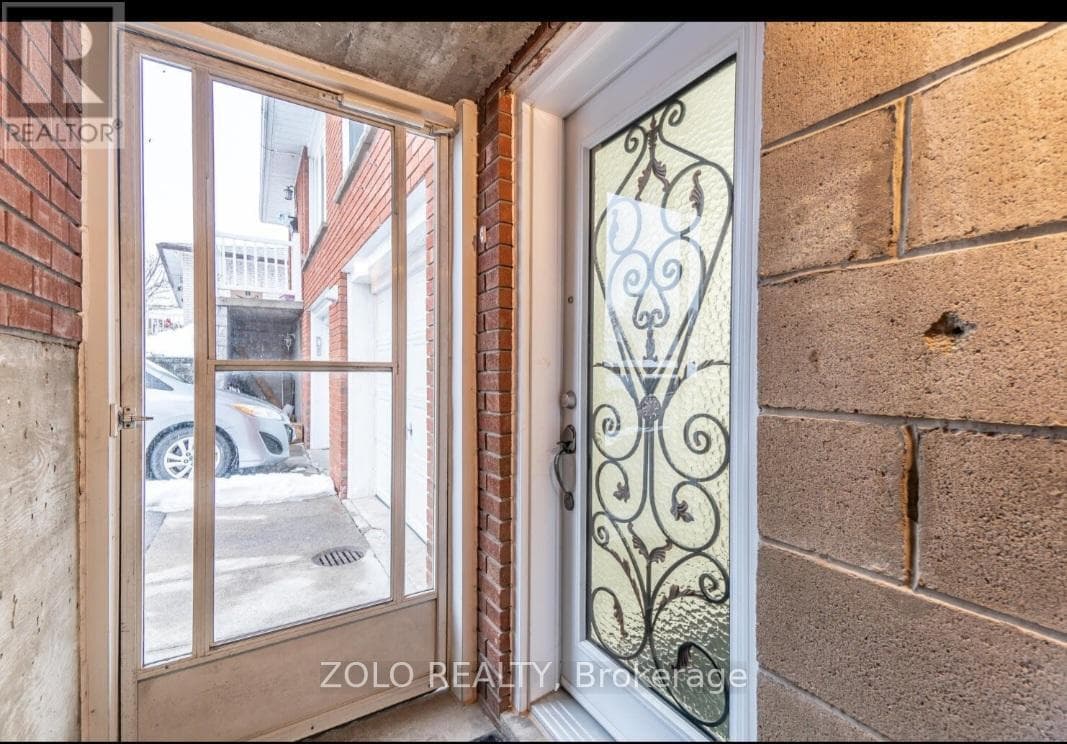 Single Family at 3402 Frobex Court, Mississauga (Erindale), Ontario - Photo 3 - RE/MAX Garden City Realty