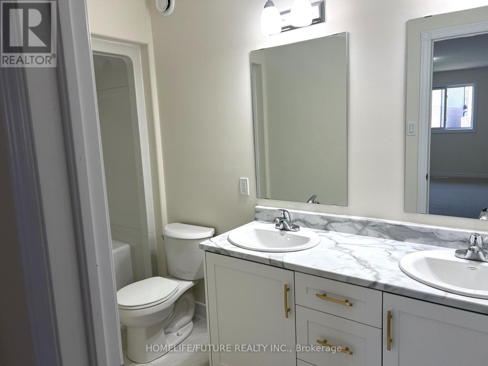 Single Family at 236 Oneil Street, Peterborough (Monaghan Ward 2), Ontario - Photo 9 - RE/MAX Garden City Realty
